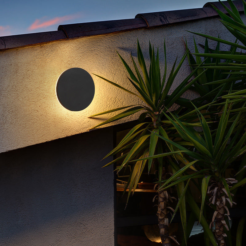 Dori Minimalist Round/Square Outdoor Wall Lamp LED, Black/White
