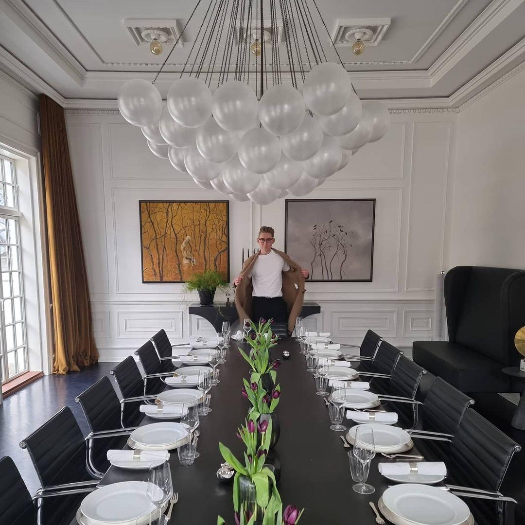 Bubble Chandelier - Blowlighting