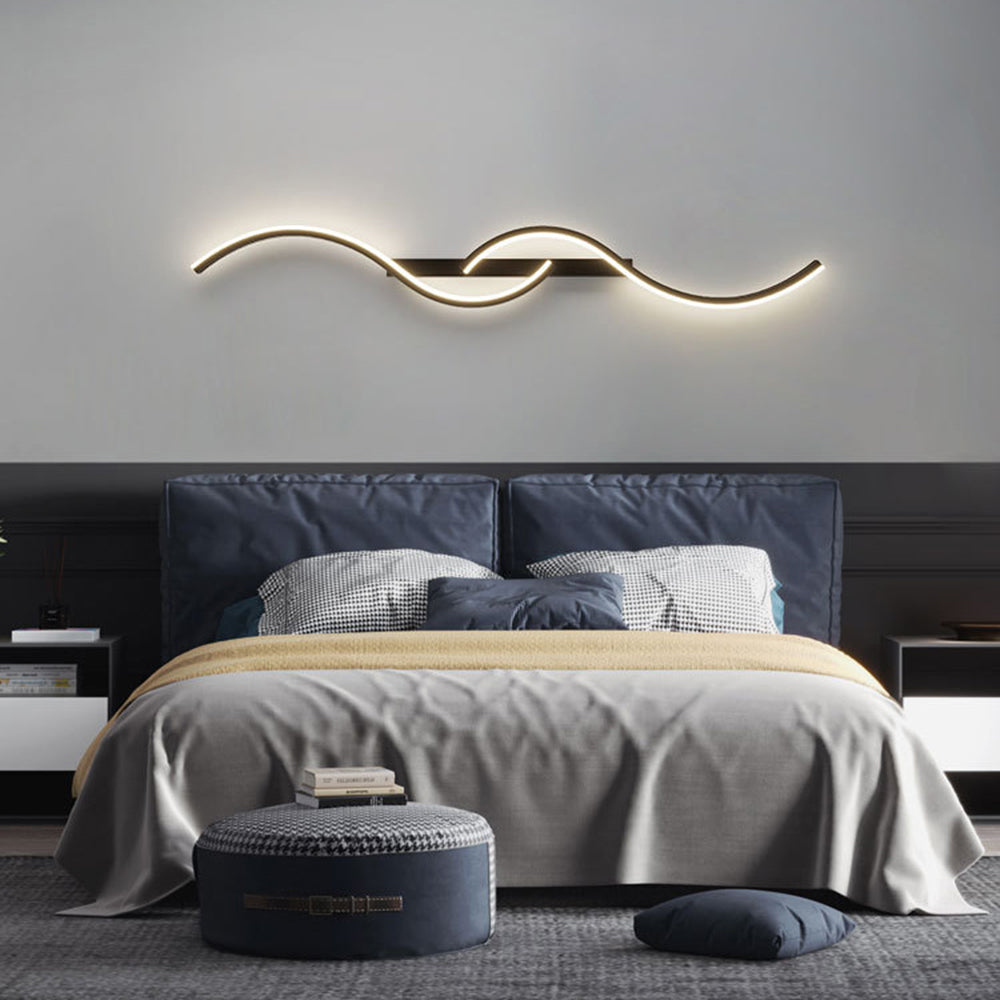 Vireth Modern Linear Wave Bedroom Wall Lamp, Black/Gold