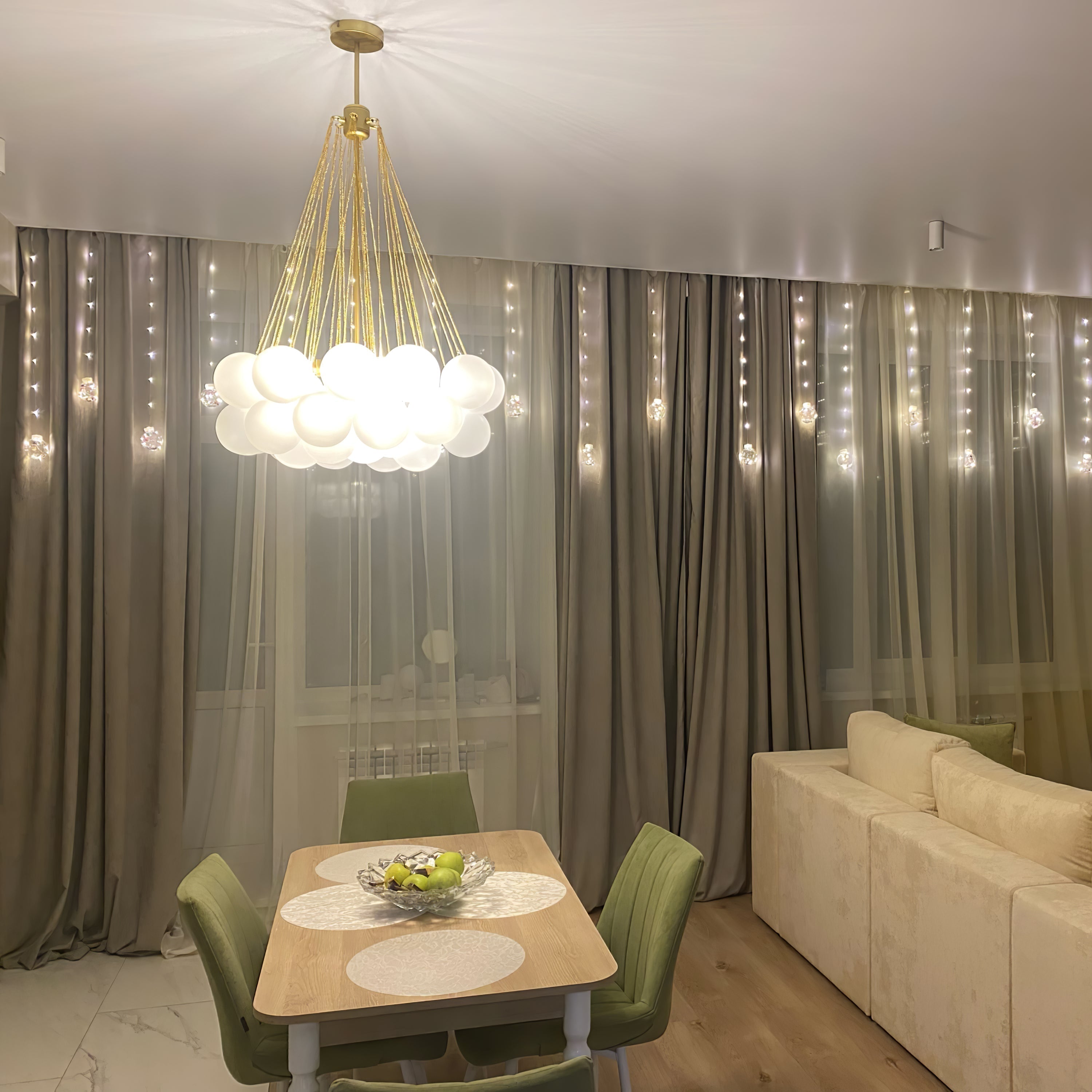 Bubble Chandelier - Blowlighting