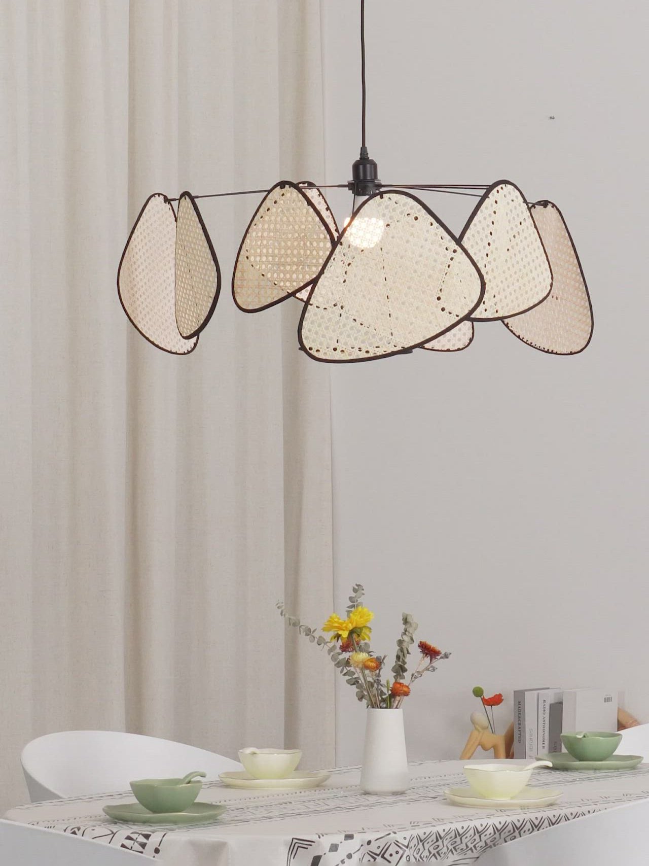 Screen Cannage Suspension - Blowlighting