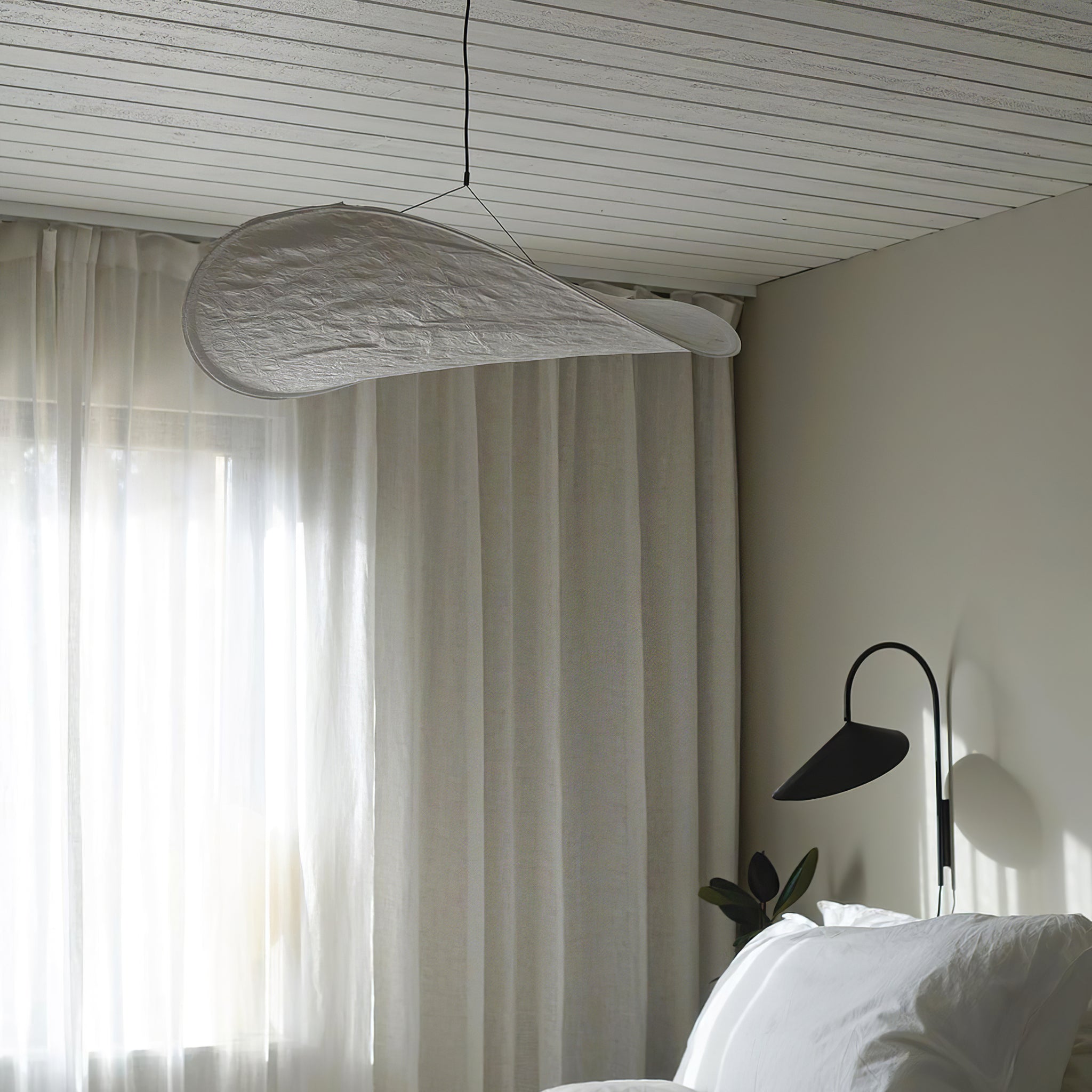 Tense Tyvek Pendant Lamp - Blowlighting